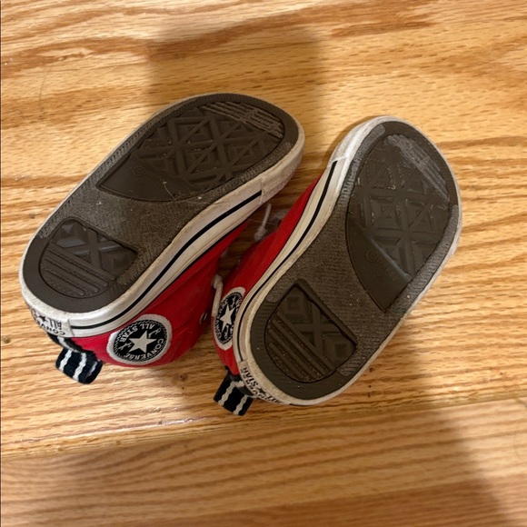 Converse Kids Red and Black Sneakers - Picture 4 of 4